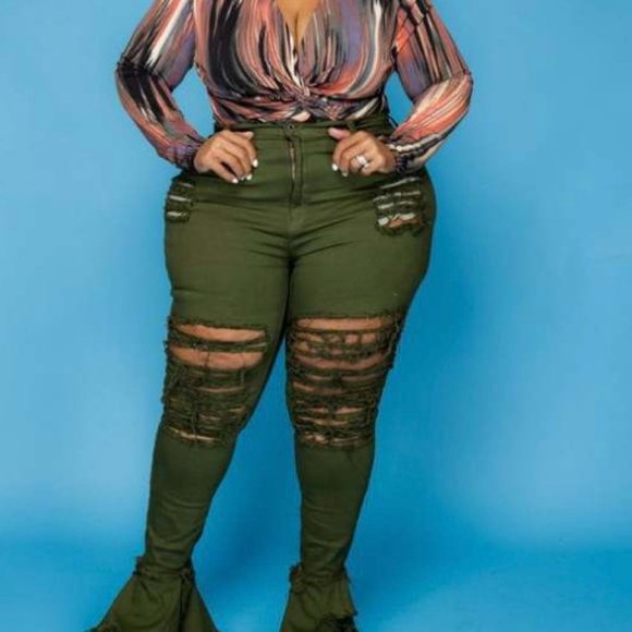 CURVE CLIQUE “Curvy & Flare” Jeans - OLIVE GREEN - Picture 3 of 4
